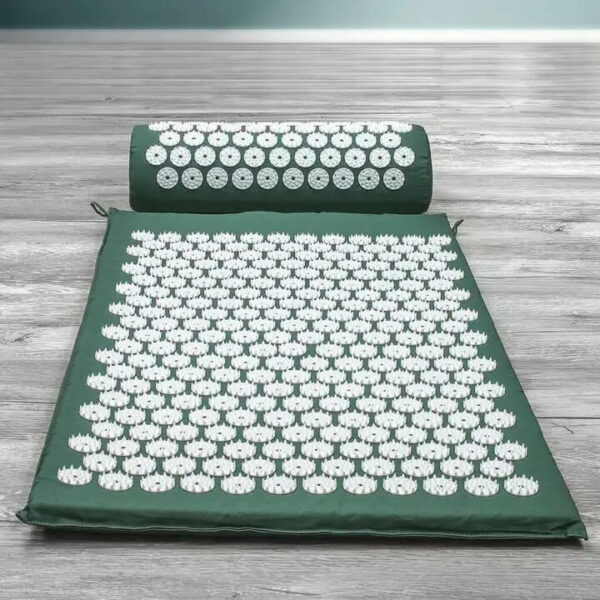 acupressure mat with pillow green